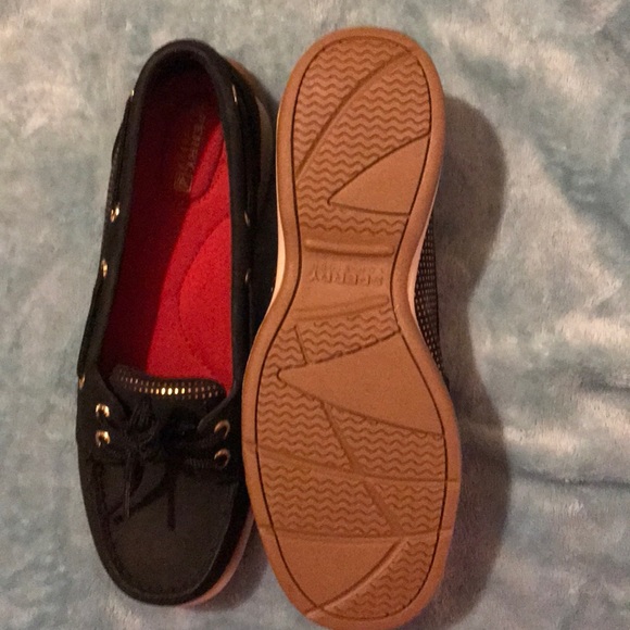 Sperry - Picture 3 of 5